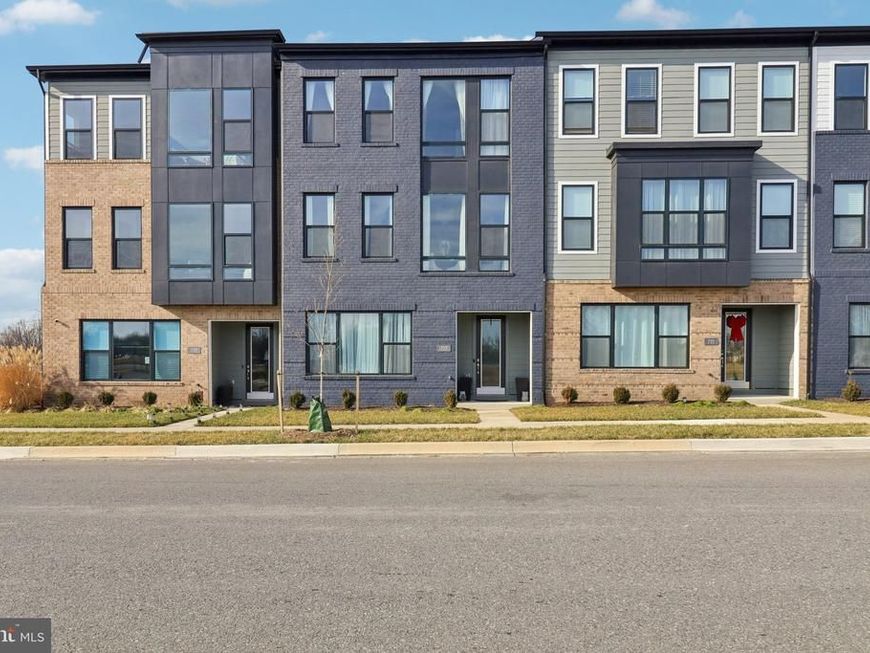 717 Fairmont Drive, Bowie, MD 20716 Main Photo