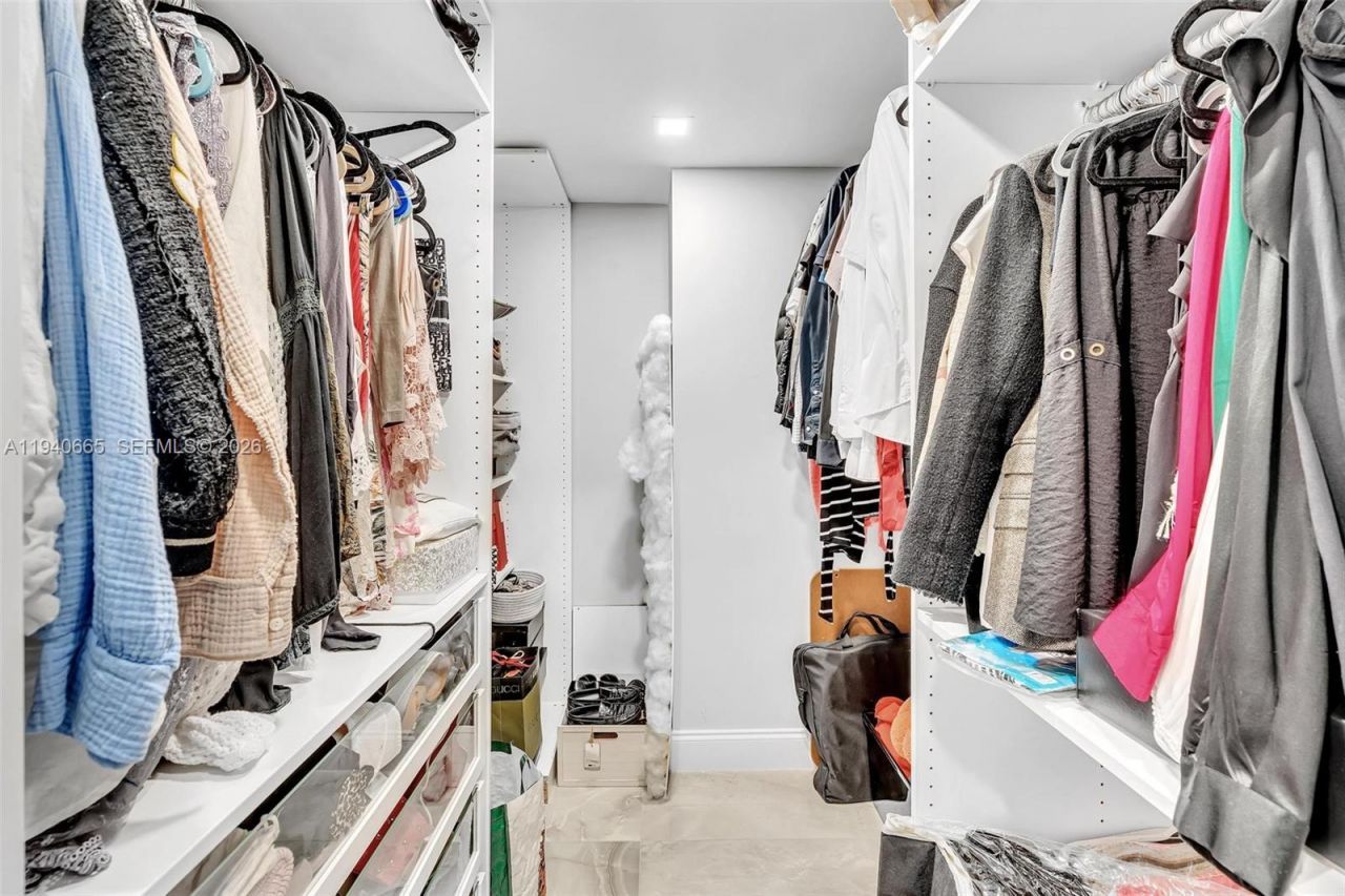 3530 Mystic Pointe Dr, Unit 411, Aventura, FL 33180 Photo