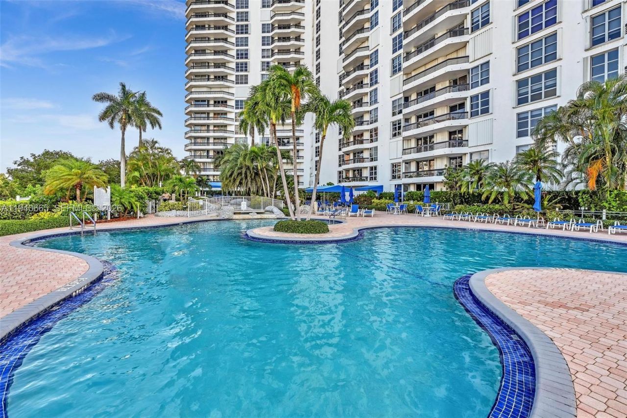 3530 Mystic Pointe Dr, Unit 411, Aventura, FL 33180 Photo