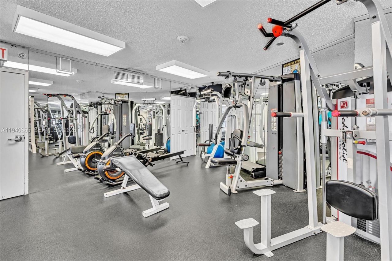 3530 Mystic Pointe Dr, Unit 411, Aventura, FL 33180 Photo