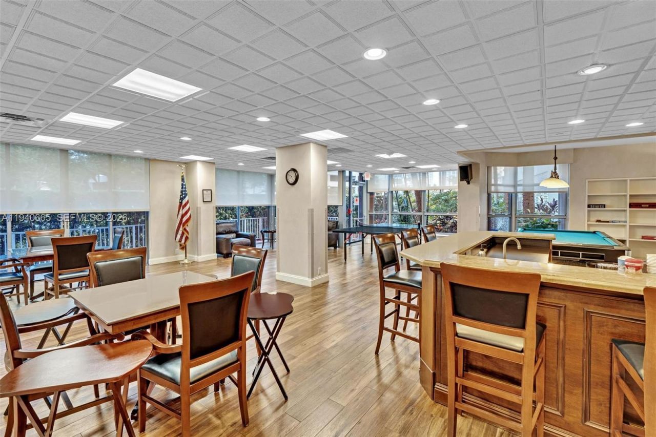 3530 Mystic Pointe Dr, Unit 411, Aventura, FL 33180 Photo