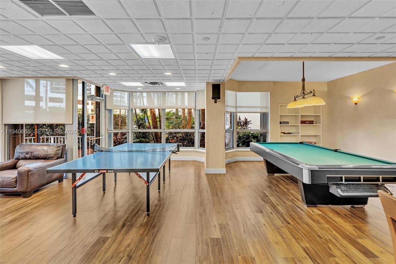 3530 Mystic Pointe Dr, Unit 411, Aventura, FL 33180 Photo