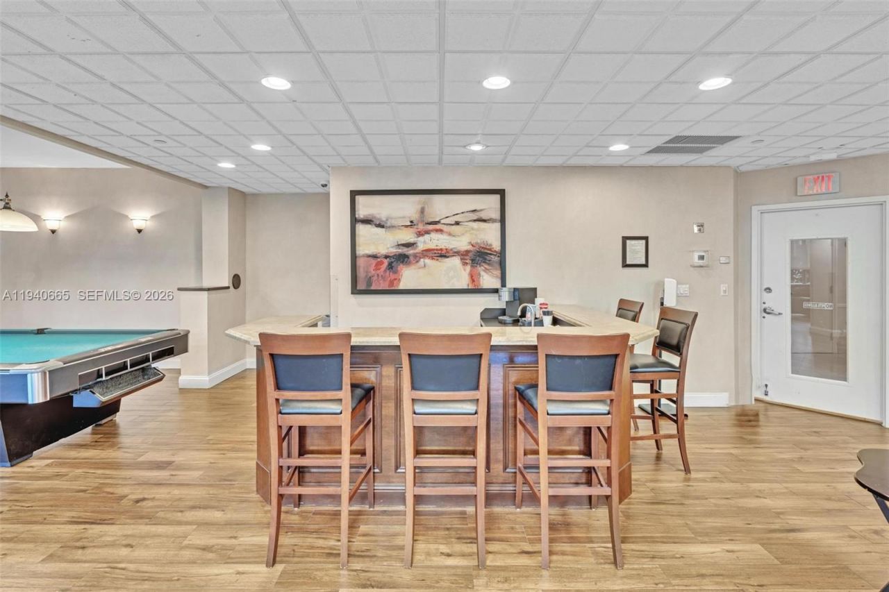 3530 Mystic Pointe Dr, Unit 411, Aventura, FL 33180 Photo