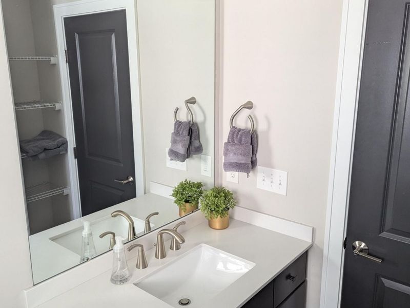 1222 N Grant Avenue, Unit H, Columbus, OH 43201 Photo 21