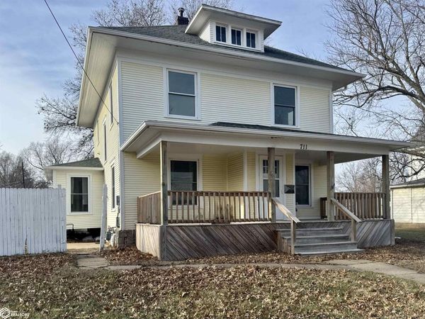 711 S 8th Street, Chariton, IA 50049