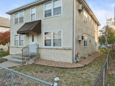 3221 Grand Avenue S, Minneapolis, MN 55408