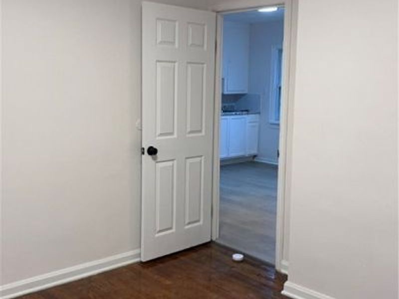 13916 Durkee Avenue, Cleveland, OH 44105 Photo 18