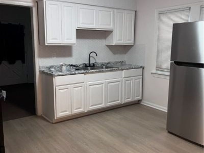 13916 Durkee Avenue, Cleveland, OH 44105 Photo 3