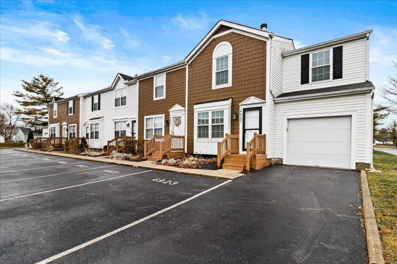 4923 Stoneybrook Boulevard, Unit 21F, Hilliard, OH 43026 Main Photo