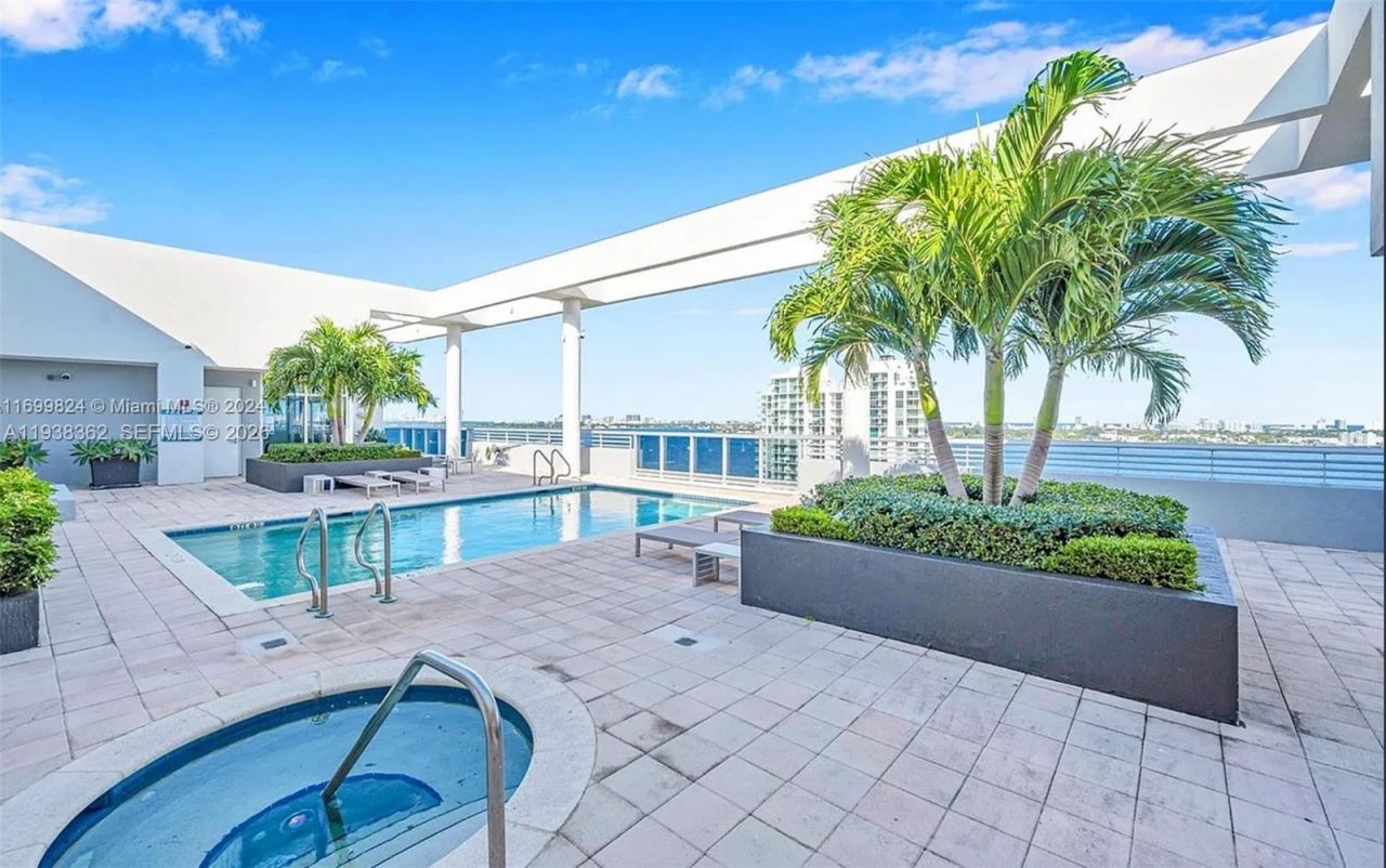 7929 West Dr, Unit 702, North Bay Village, FL 33141 Photo