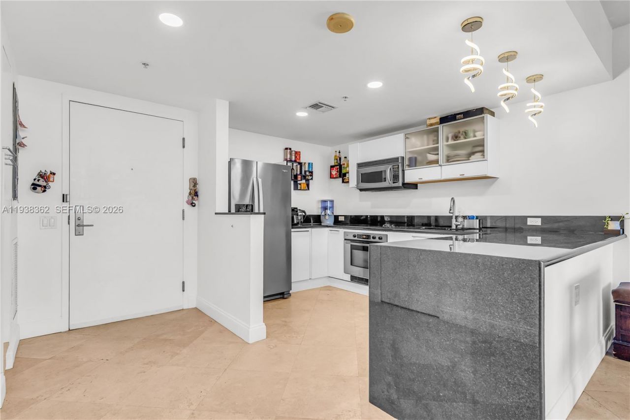 7929 West Dr, Unit 702, North Bay Village, FL 33141 Photo