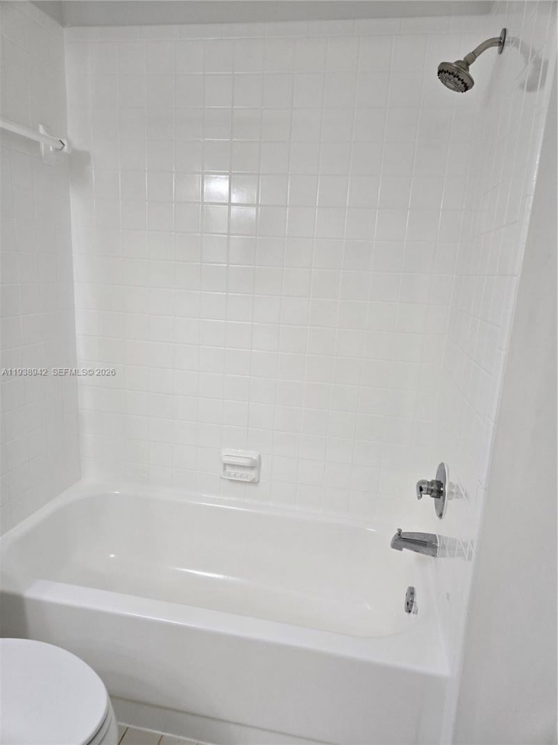 10416 NW 8th St, Unit 201, Pembroke Pines, FL 33026 Photo