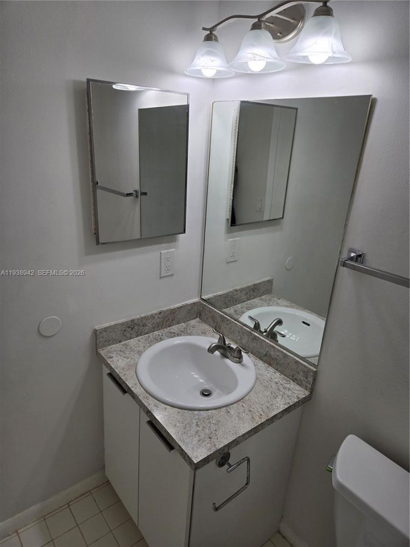 10416 NW 8th St, Unit 201, Pembroke Pines, FL 33026 Photo
