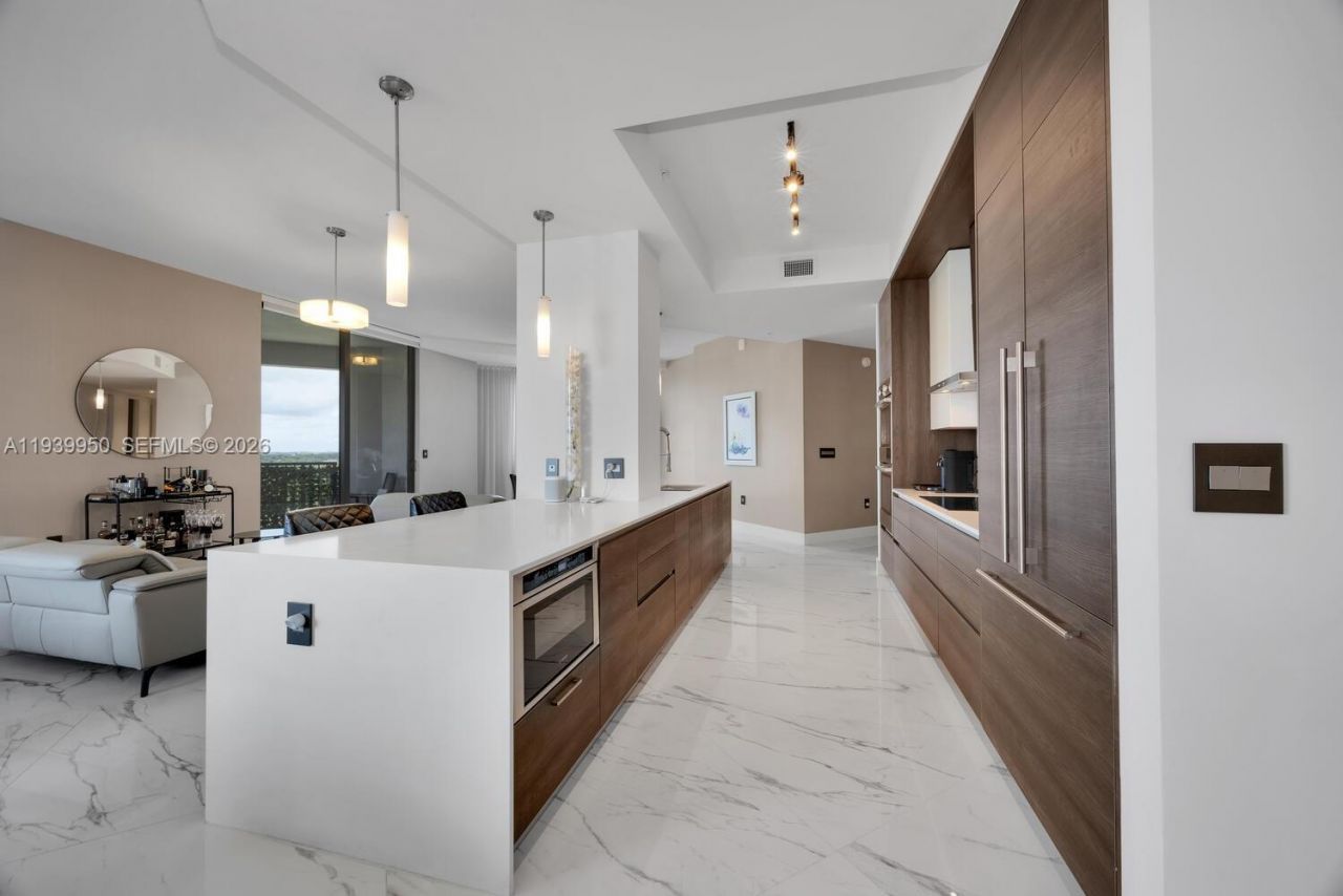 301 Altara Ave, Unit LPH914, Coral Gables, FL 33146 Photo