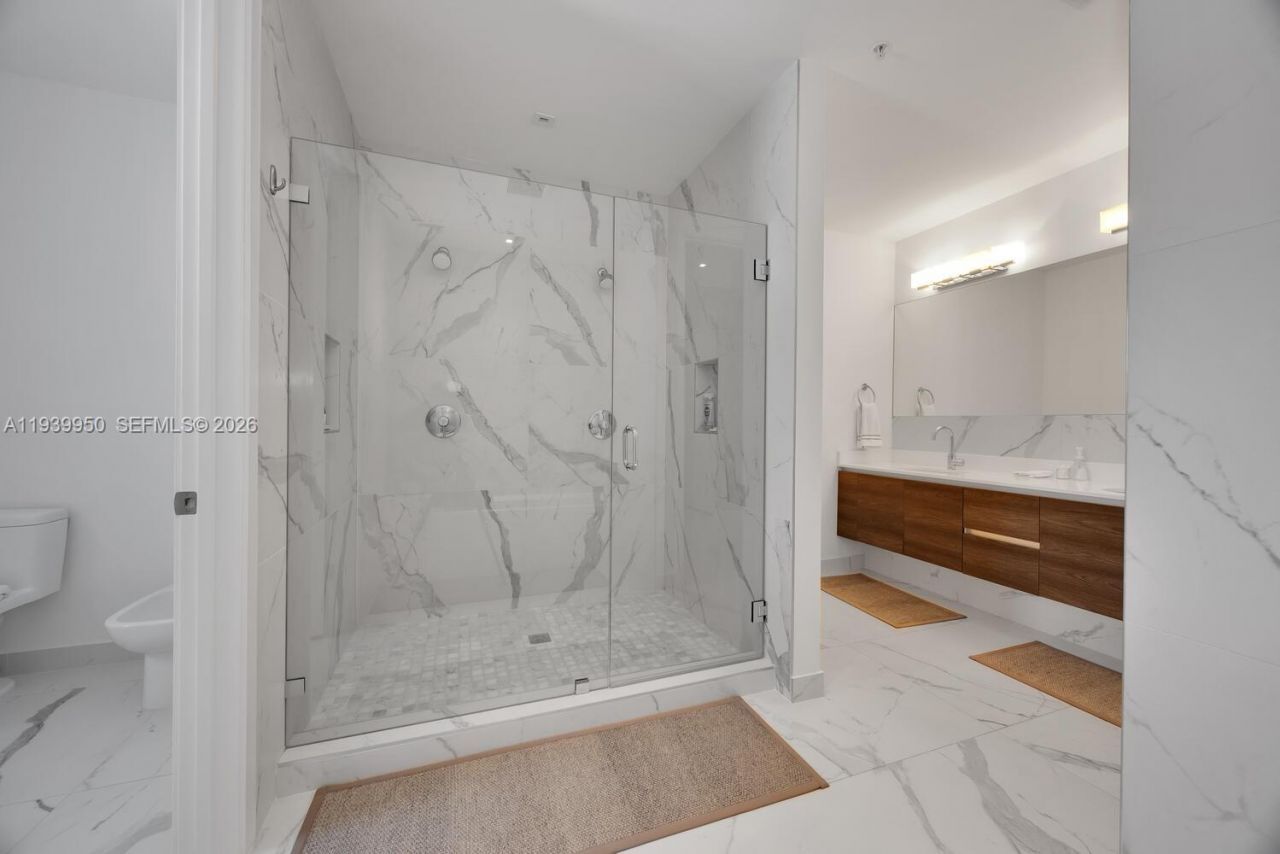 301 Altara Ave, Unit LPH914, Coral Gables, FL 33146 Photo