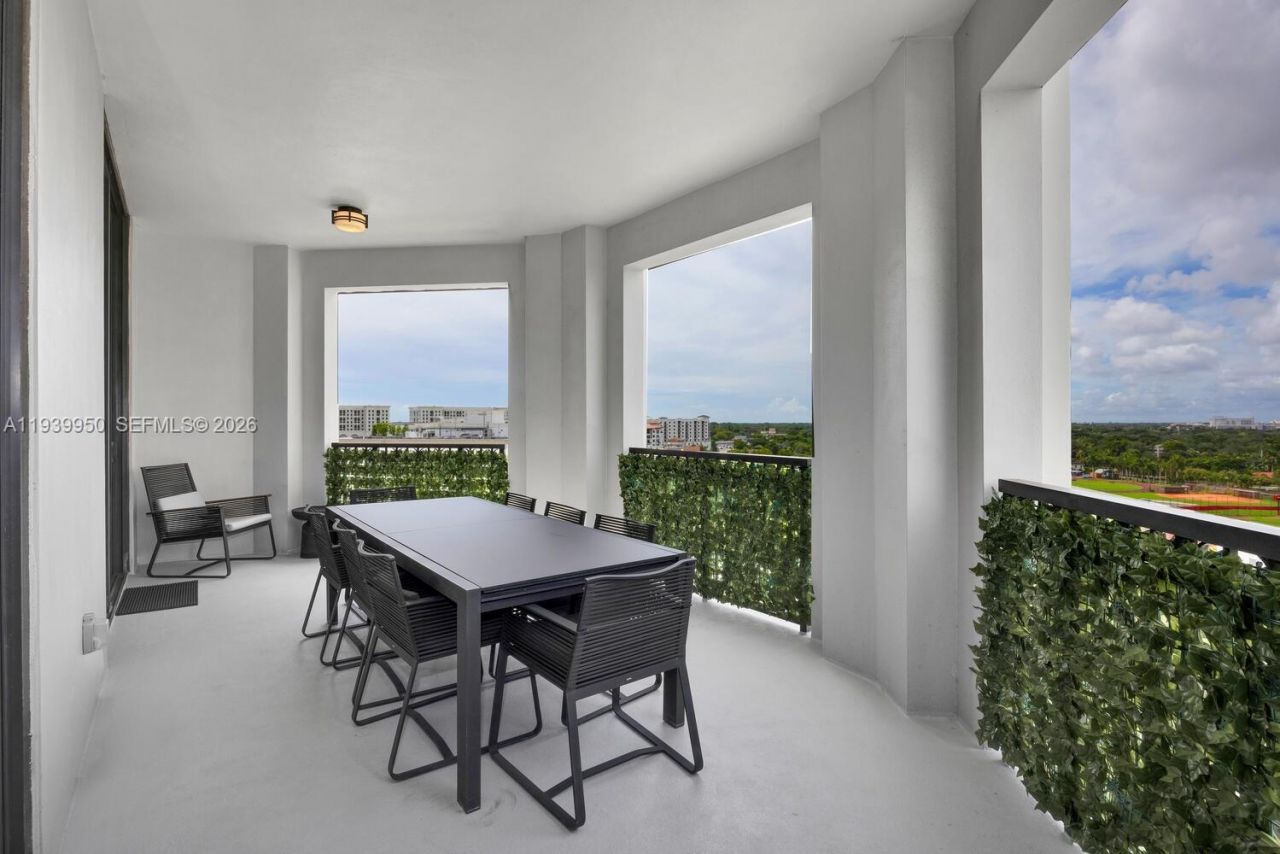 301 Altara Ave, Unit LPH914, Coral Gables, FL 33146 Photo