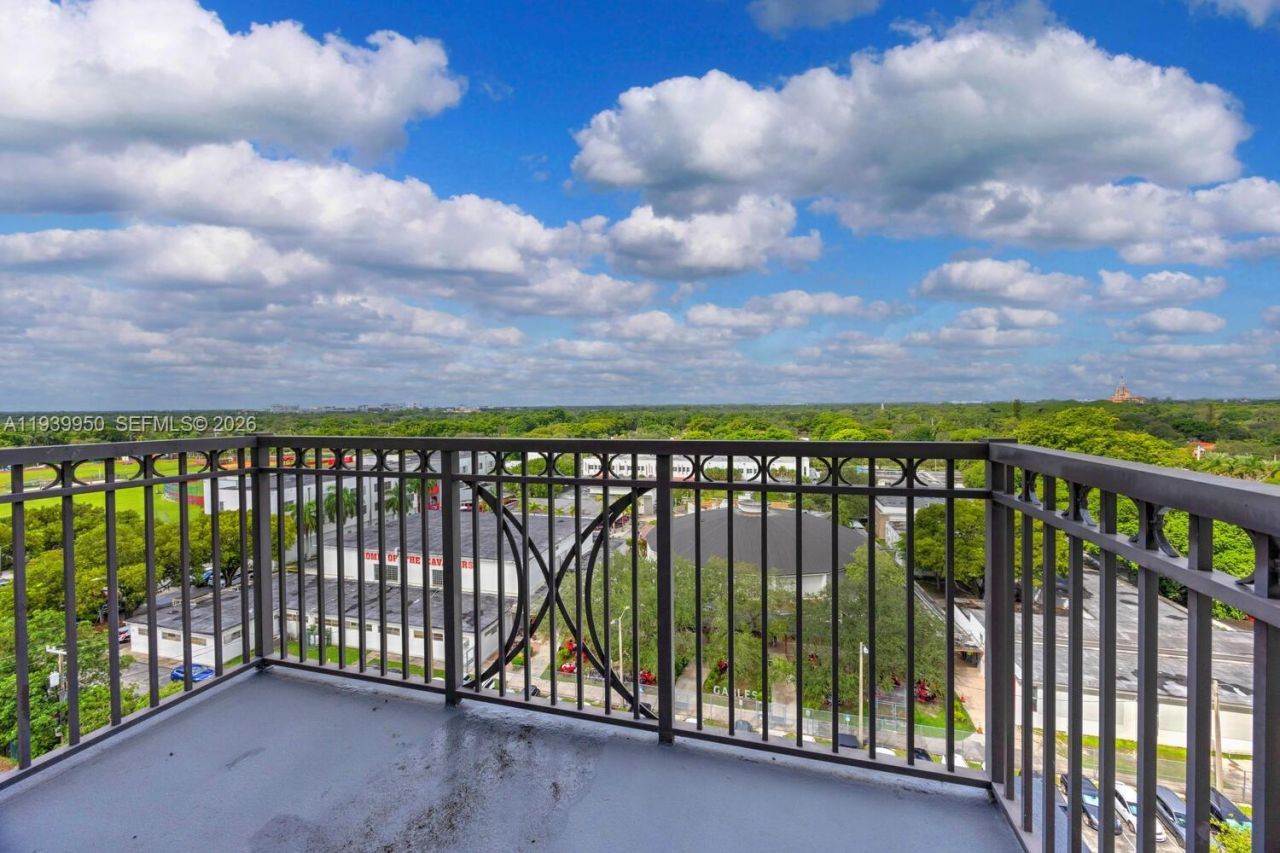 301 Altara Ave, Unit LPH914, Coral Gables, FL 33146 Photo