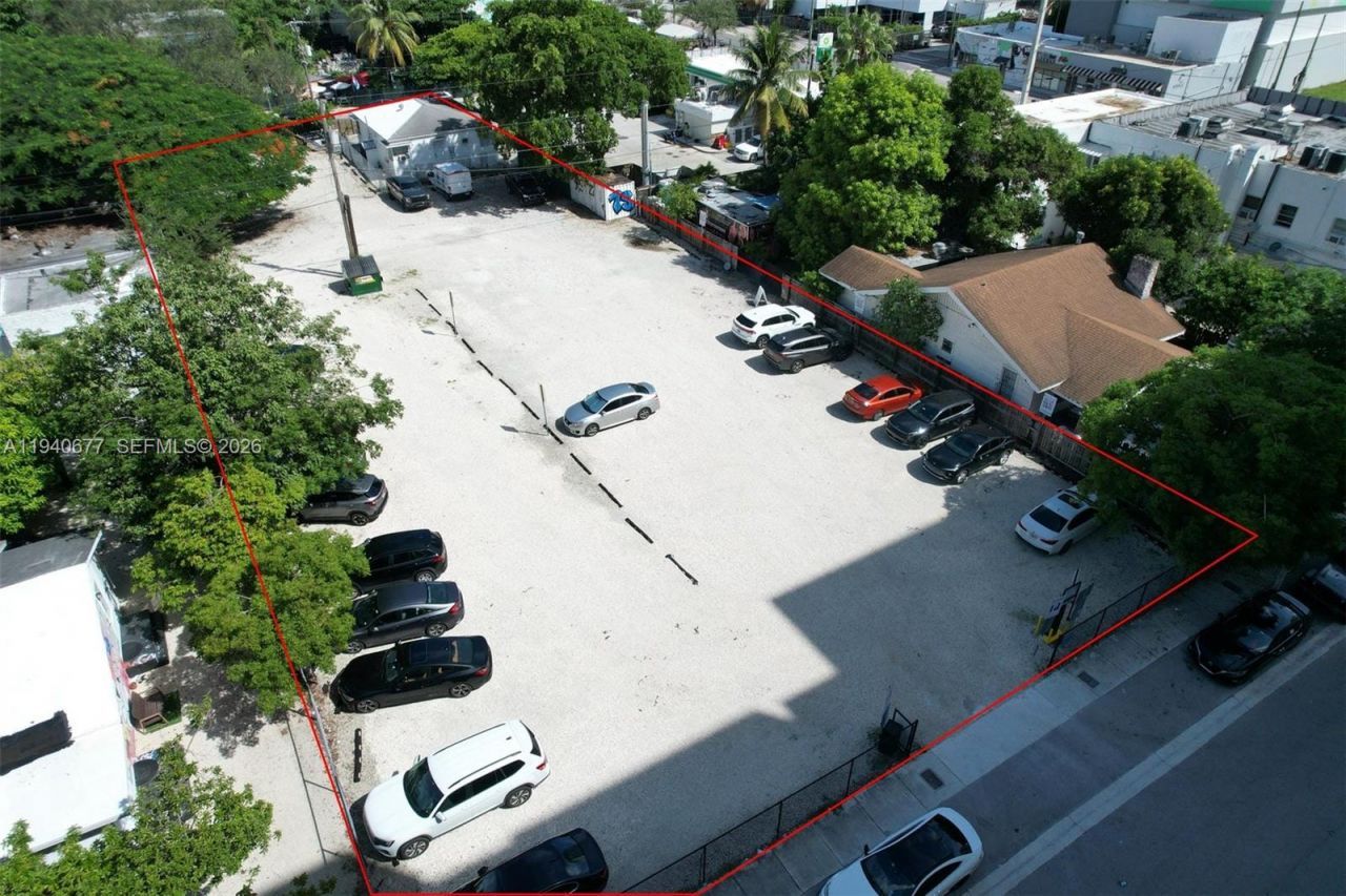 190 NE 26th St , Miami, FL 33137 Photo