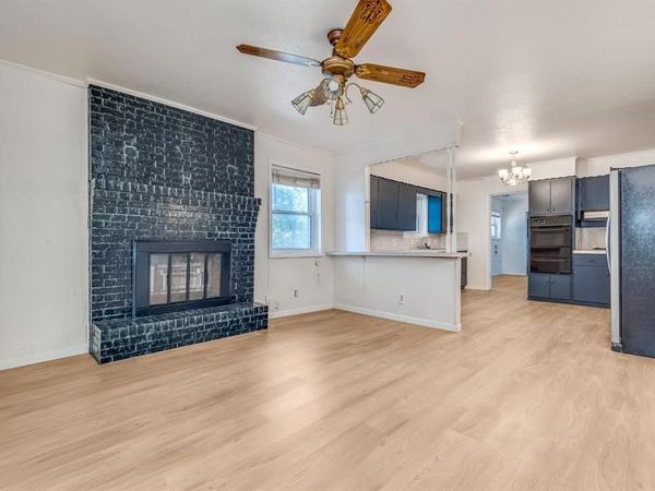 921 Evans Street, Bonham, TX 75418