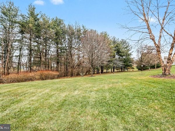 869 WATER EDGE CT L-0062 COURT, LEBANON, PA 17046