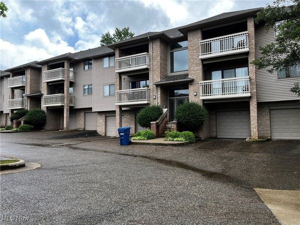 3800 Rosemont Boulevard, Unit 116D, Fairlawn, OH 44333