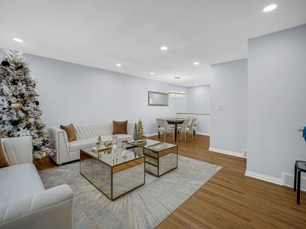 7313 Lyons Street, Morton Grove, IL 60053