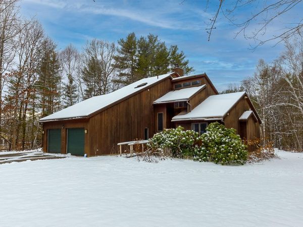 566 Deerfield Drive, Hermon, ME 04401