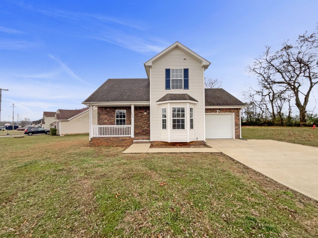 2430 Seagull Dr, Clarksville, TN 37042 Main Photo