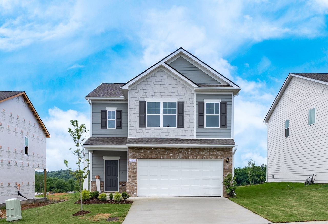 211 Hillview Ave, Shelbyville, TN 37160 Main Photo