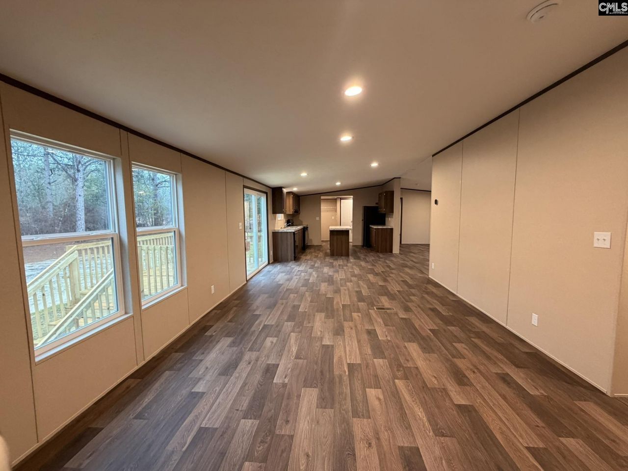 136 Carlton Drive Photo 16