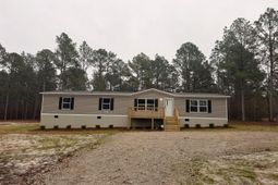 136 Carlton Drive photo 4
