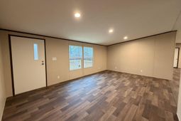 136 Carlton Drive photo 4
