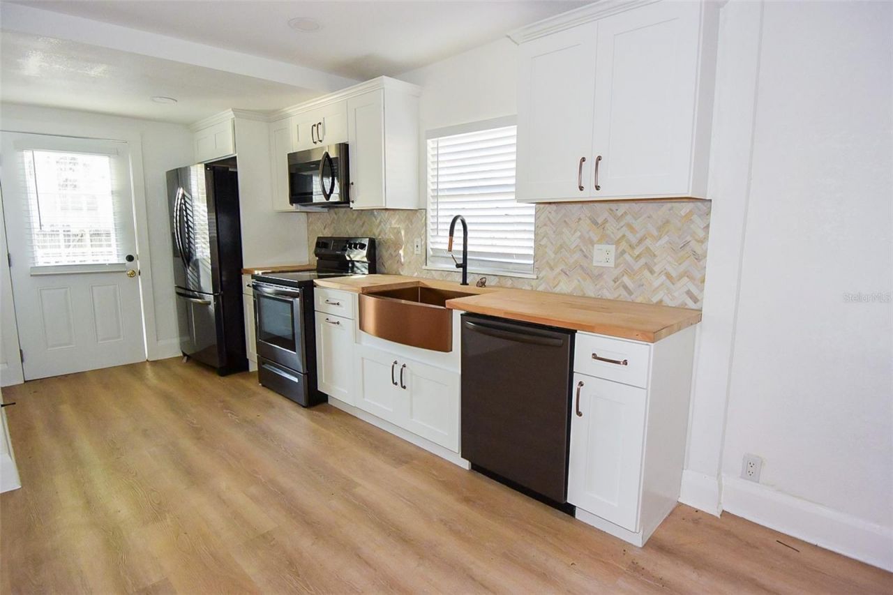3810 N Arlington Avenue, Tampa, FL 33603 Photo