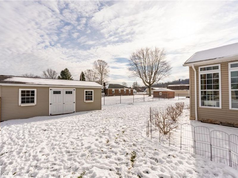 114 Hemlock Avenue, Waynesburg, OH 44688 Photo 8