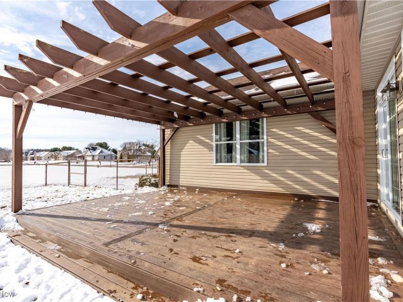 114 Hemlock Avenue, Waynesburg, OH 44688 Photo 9