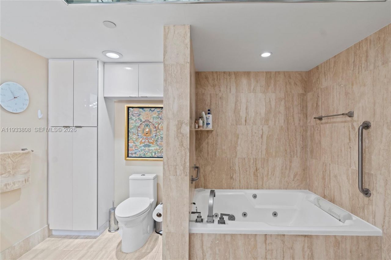 3598 Yacht Club Dr, Unit 1003, Aventura, FL 33180 Photo