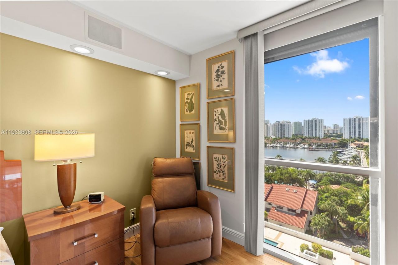 3598 Yacht Club Dr, Unit 1003, Aventura, FL 33180 Photo