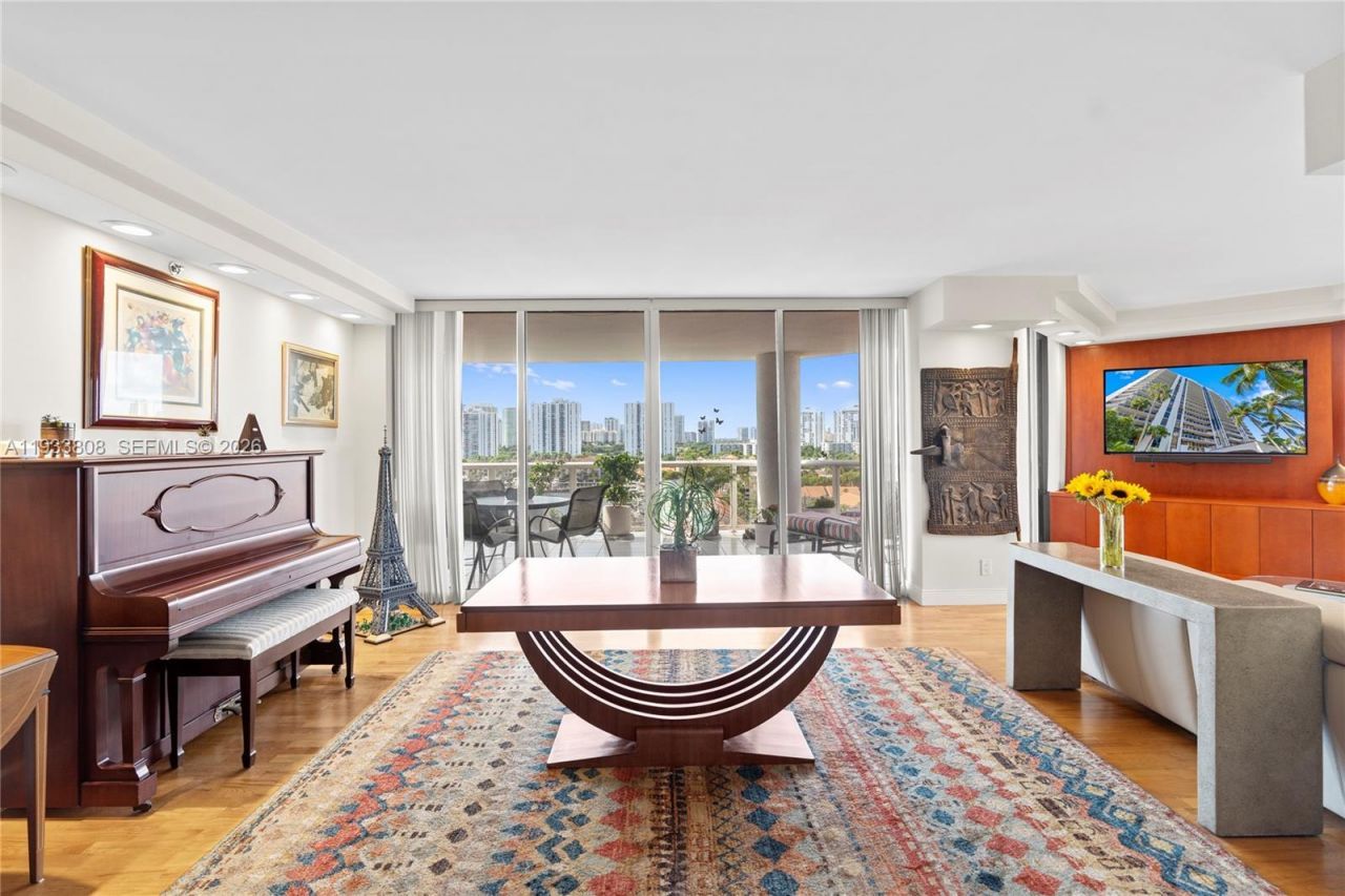 3598 Yacht Club Dr, Unit 1003, Aventura, FL 33180 Photo