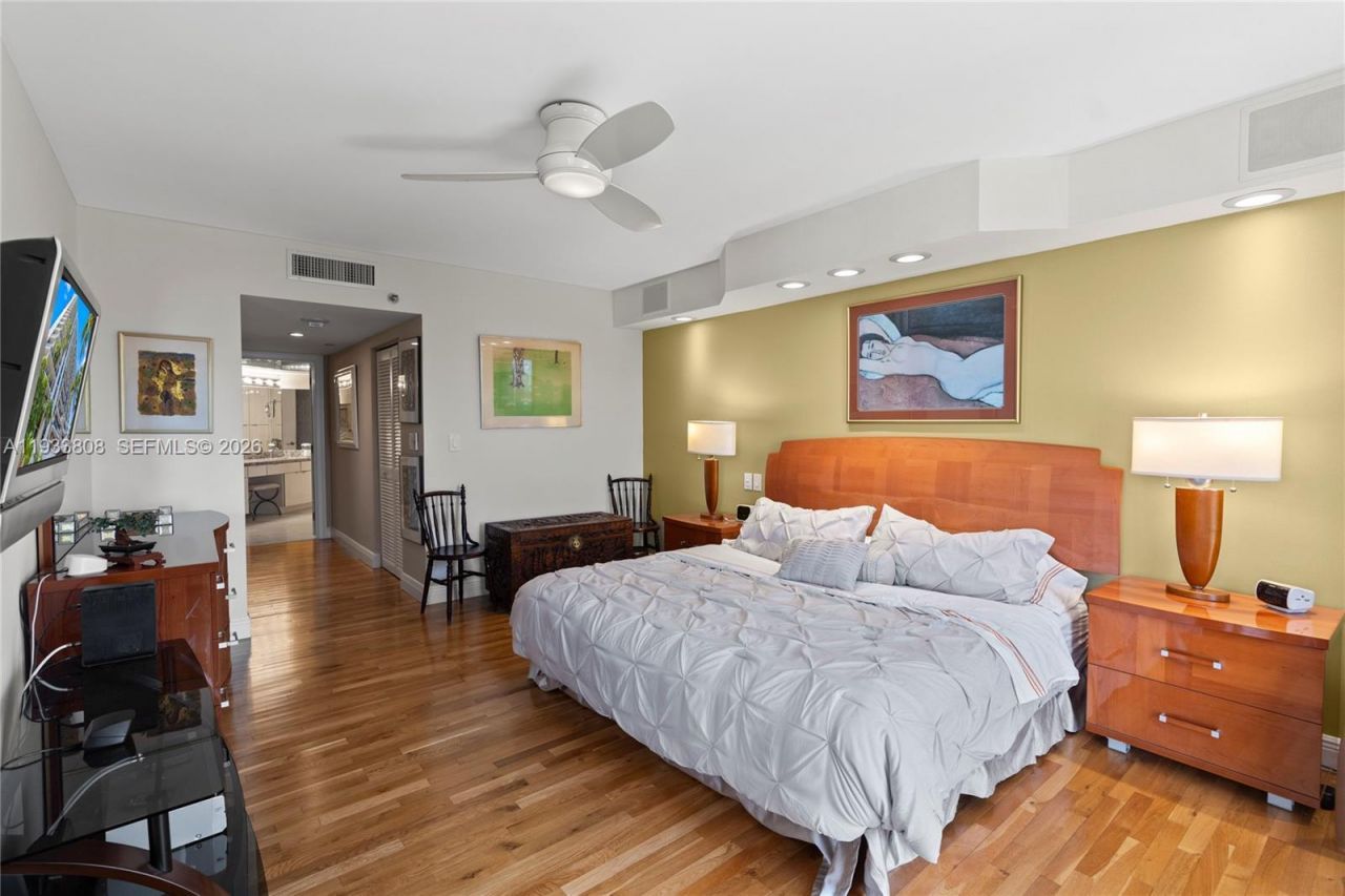 3598 Yacht Club Dr, Unit 1003, Aventura, FL 33180 Photo