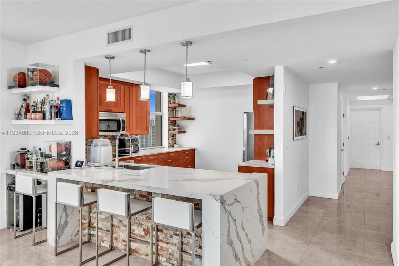 3340 NE 190th St, Unit 1109, Aventura, FL 33180 Photo