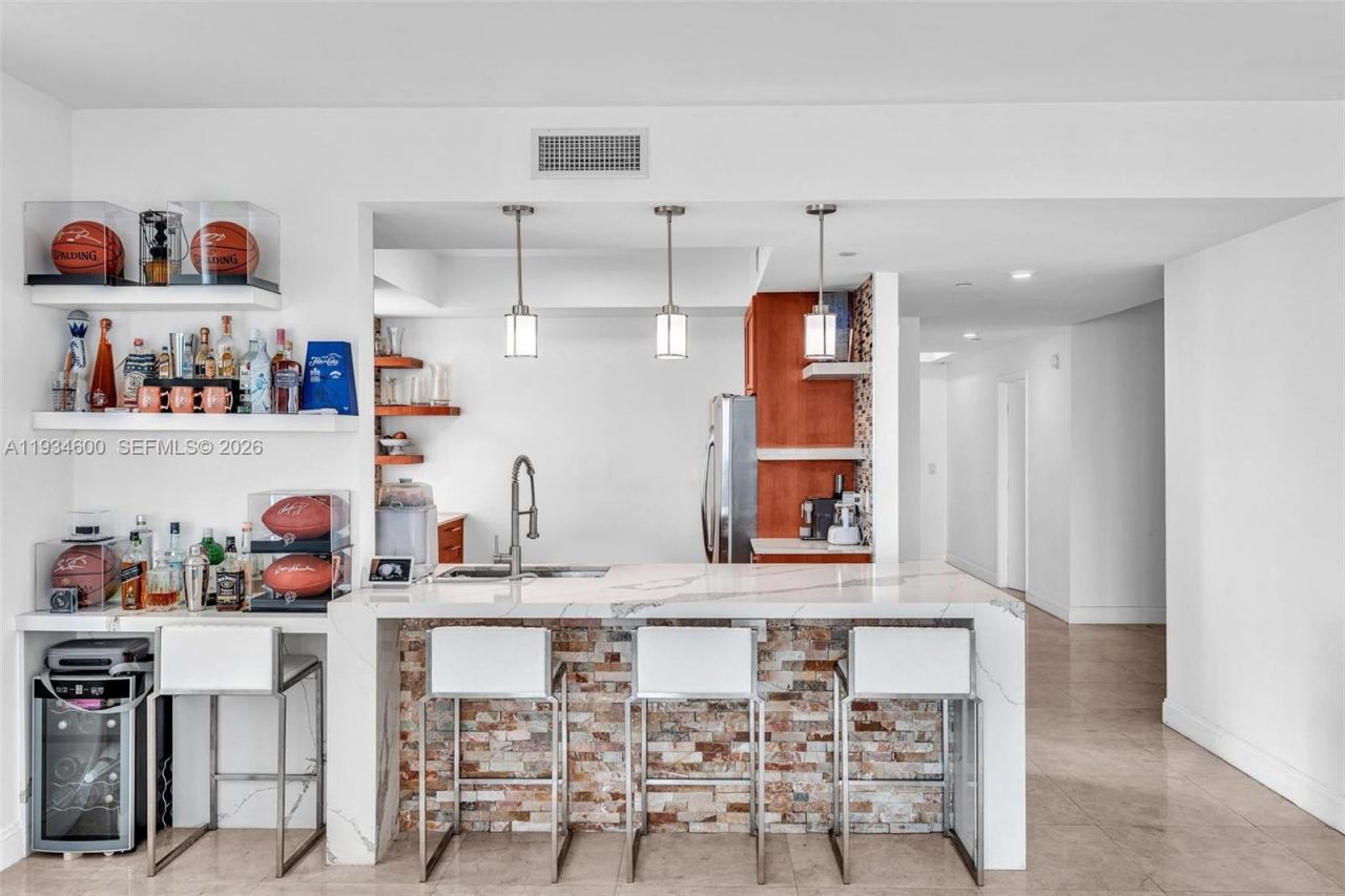 3340 NE 190th St, Unit 1109, Aventura, FL 33180 Photo