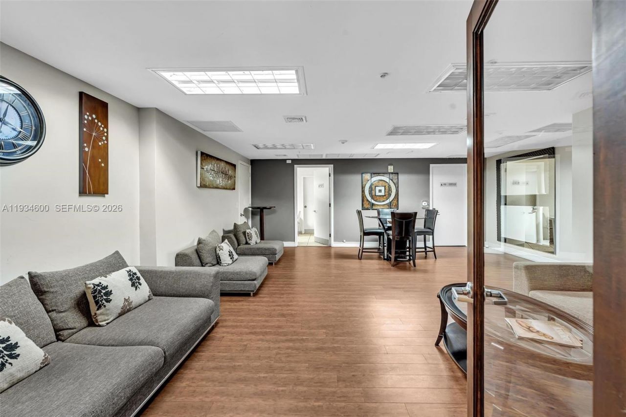 3340 NE 190th St, Unit 1109, Aventura, FL 33180 Photo