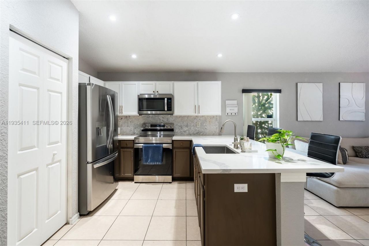 4521 SW 124th Ter, Miramar, FL 33027 Photo