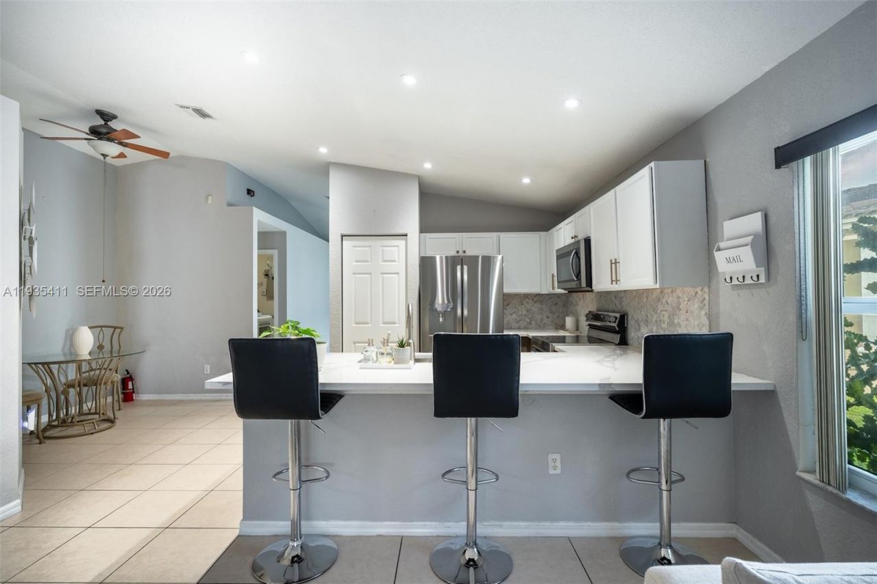 4521 SW 124th Ter, Miramar, FL 33027 Photo