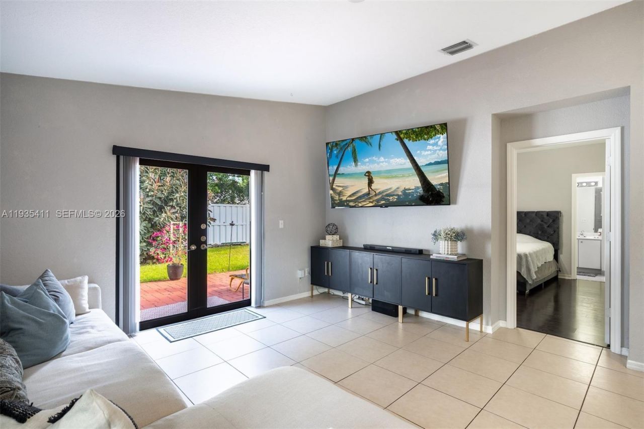 4521 SW 124th Ter, Miramar, FL 33027 Photo