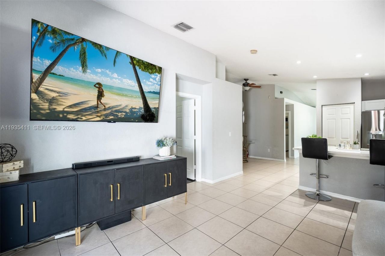 4521 SW 124th Ter, Miramar, FL 33027 Photo