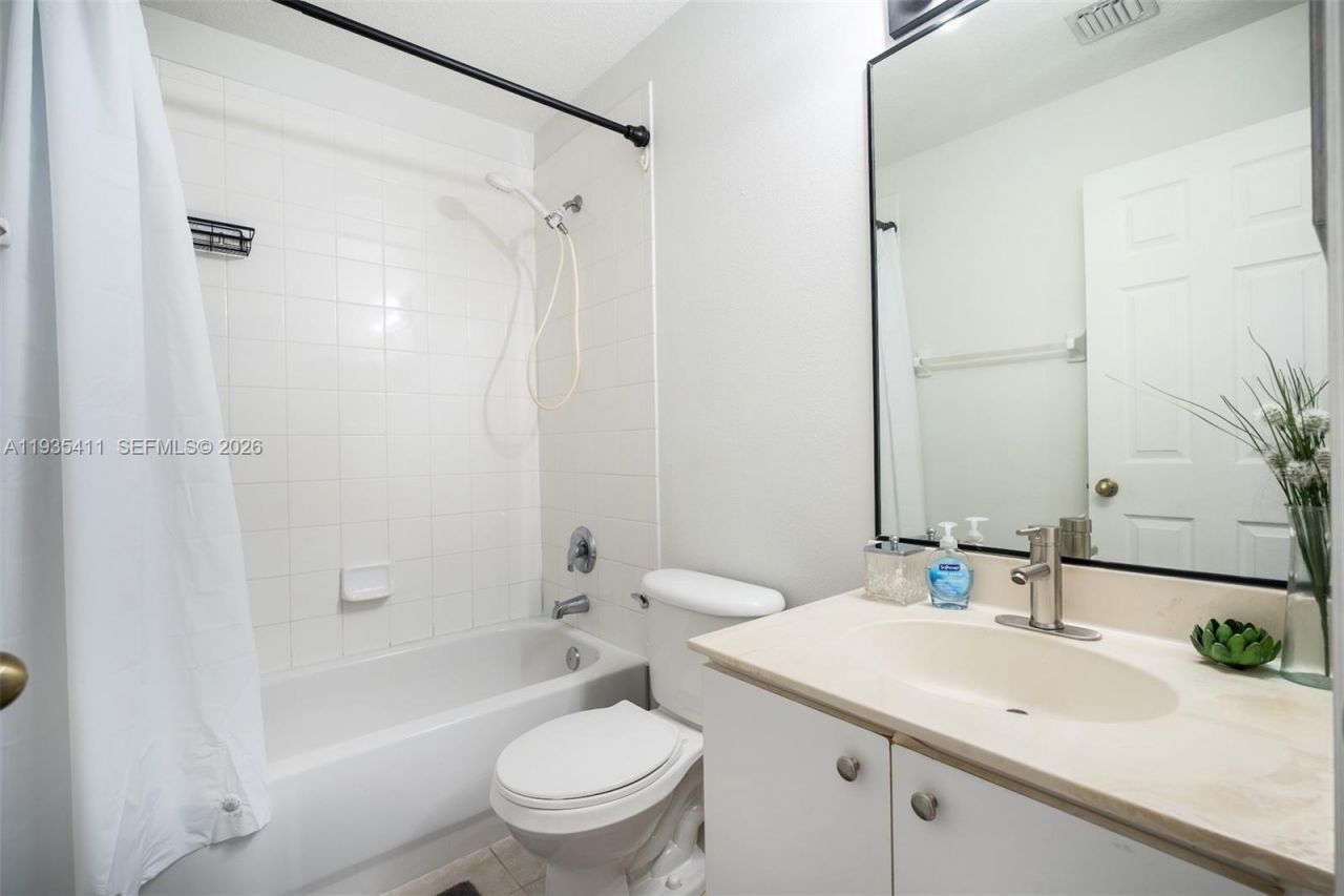 4521 SW 124th Ter, Miramar, FL 33027 Photo