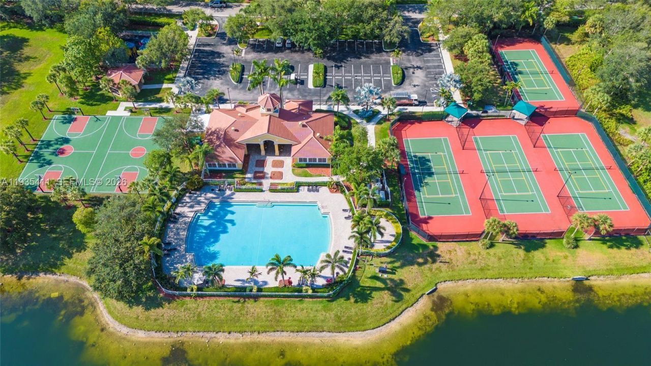 4521 SW 124th Ter, Miramar, FL 33027 Photo