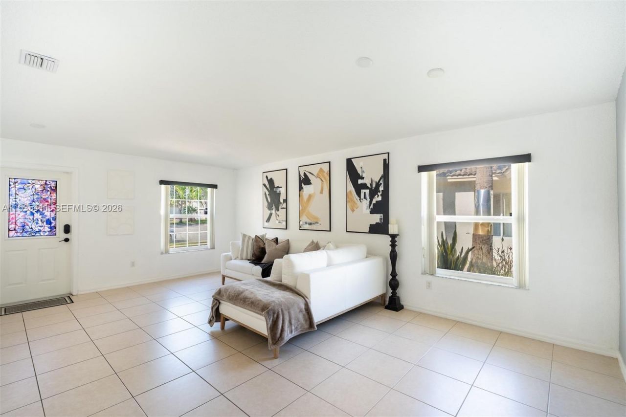 4521 SW 124th Ter, Miramar, FL 33027 Photo