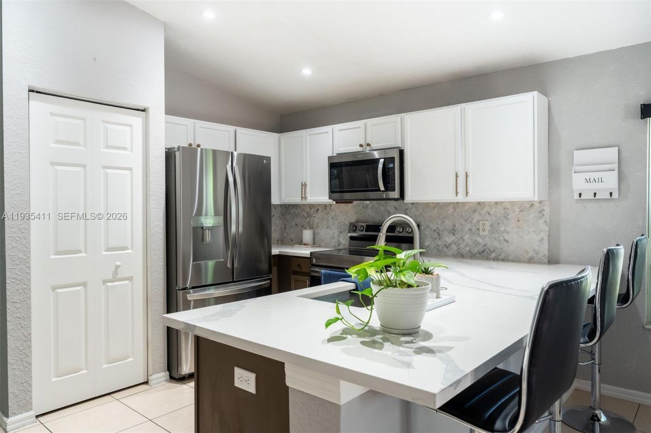 4521 SW 124th Ter, Miramar, FL 33027 Photo